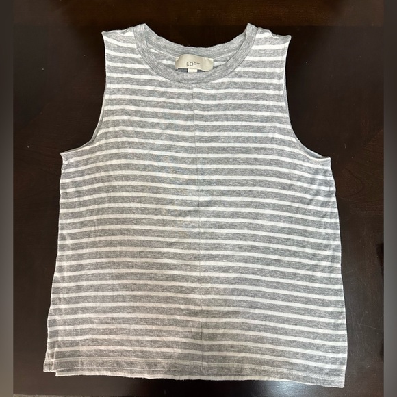 Loft Gray & White Stripe Tank Top 🌟 - Picture 2 of 6